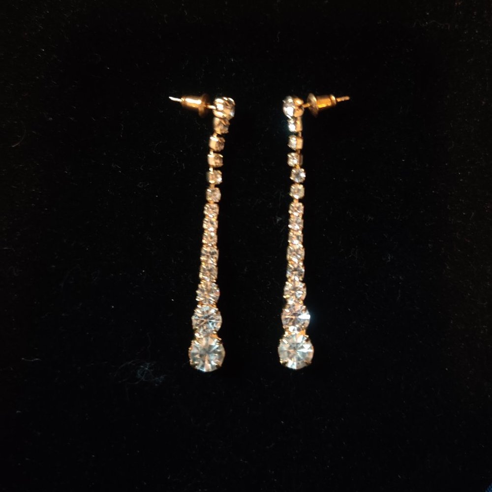 Rhinestone dangle earrings